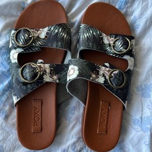 Roxy sandals, Size 7